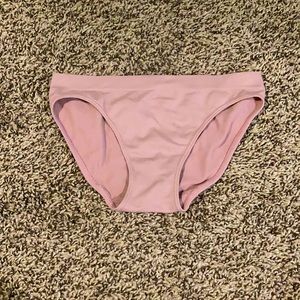 i am selling these panties
